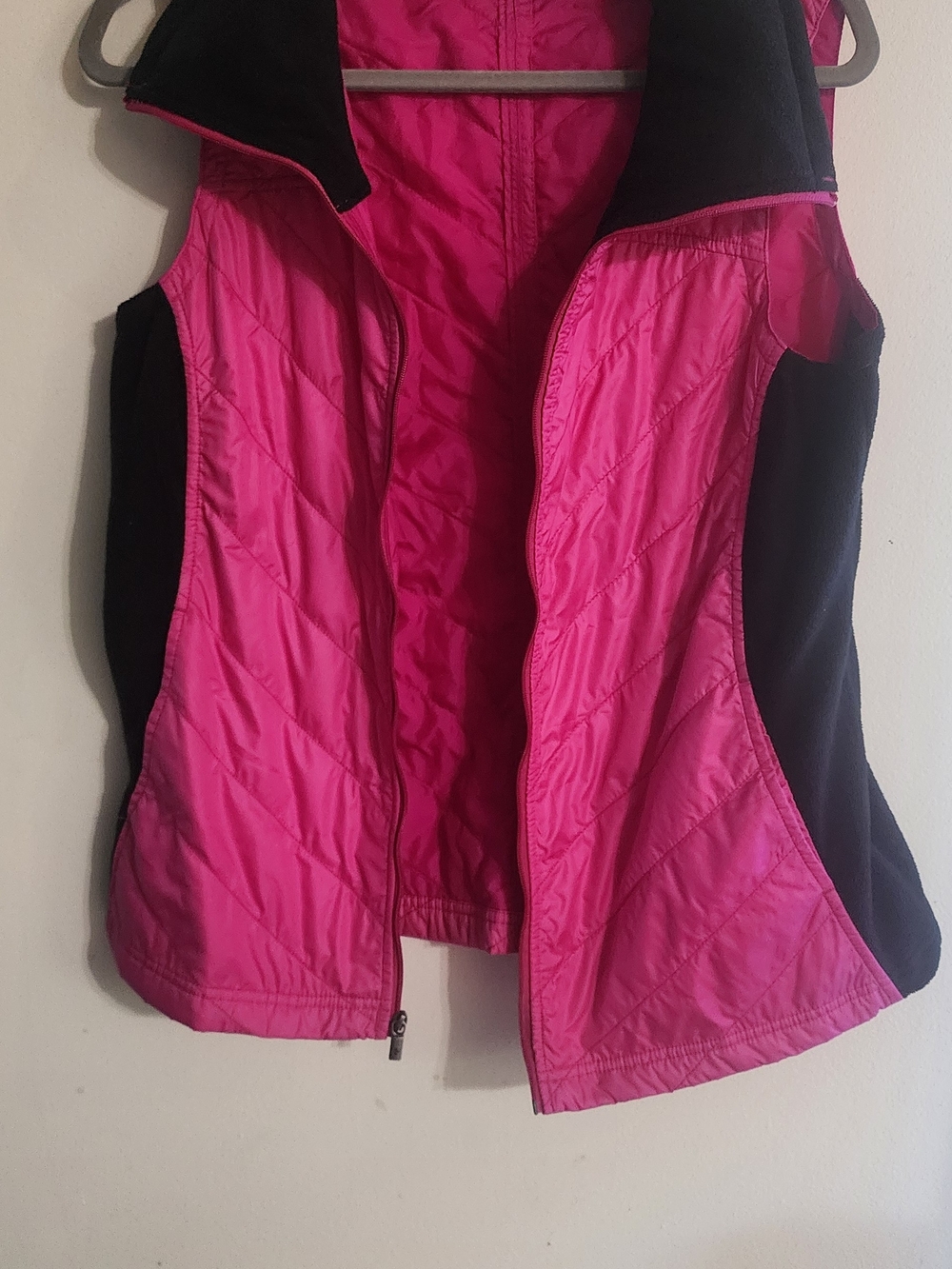 Columbia Hot Pink & Black Quilted Insulated Activewear Vest Women's Large